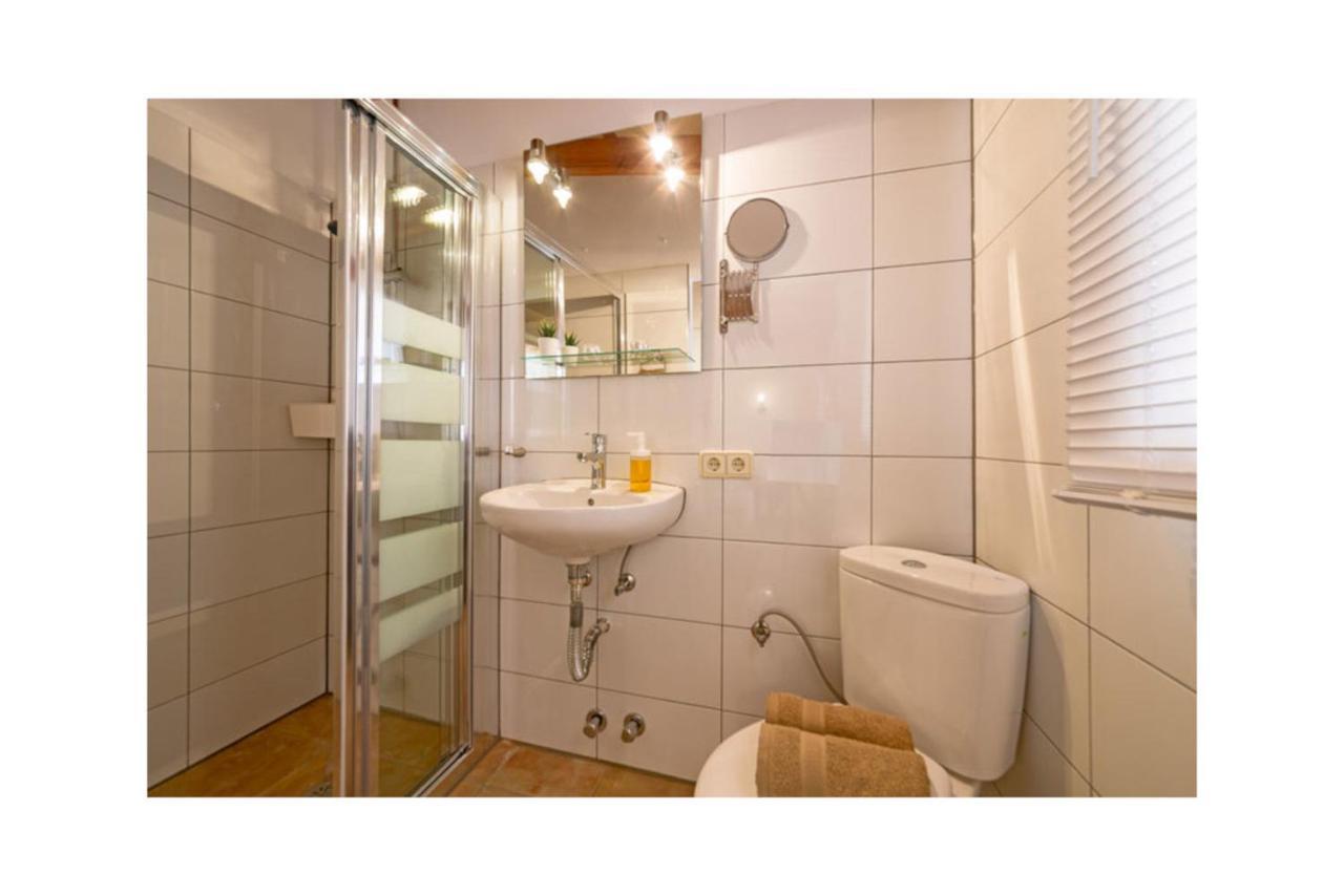 Boutique Hostal "Born53" Im Stadtkern Von Llucmajor, Mallorca Aparthotel Llucmajor  Ngoại thất bức ảnh